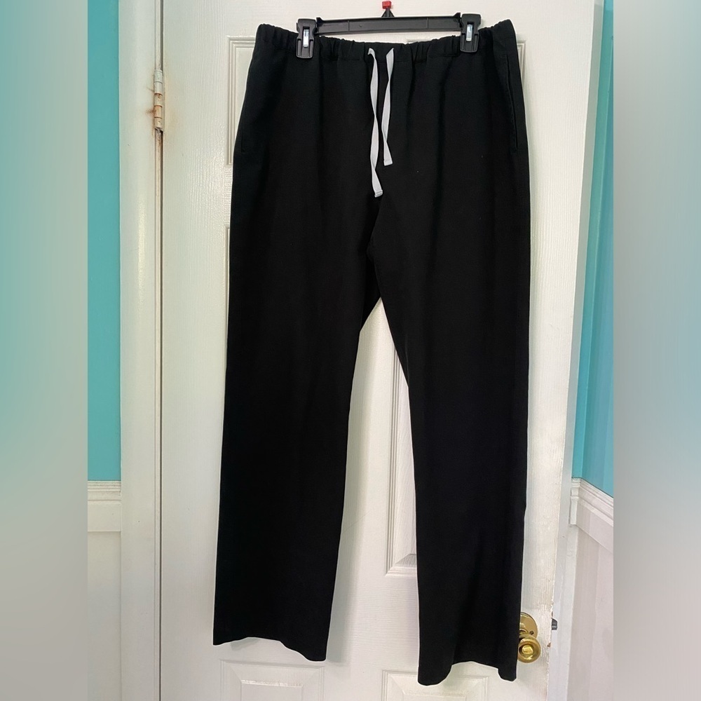 Figs Men's Black Drawstring Pants with White Tie